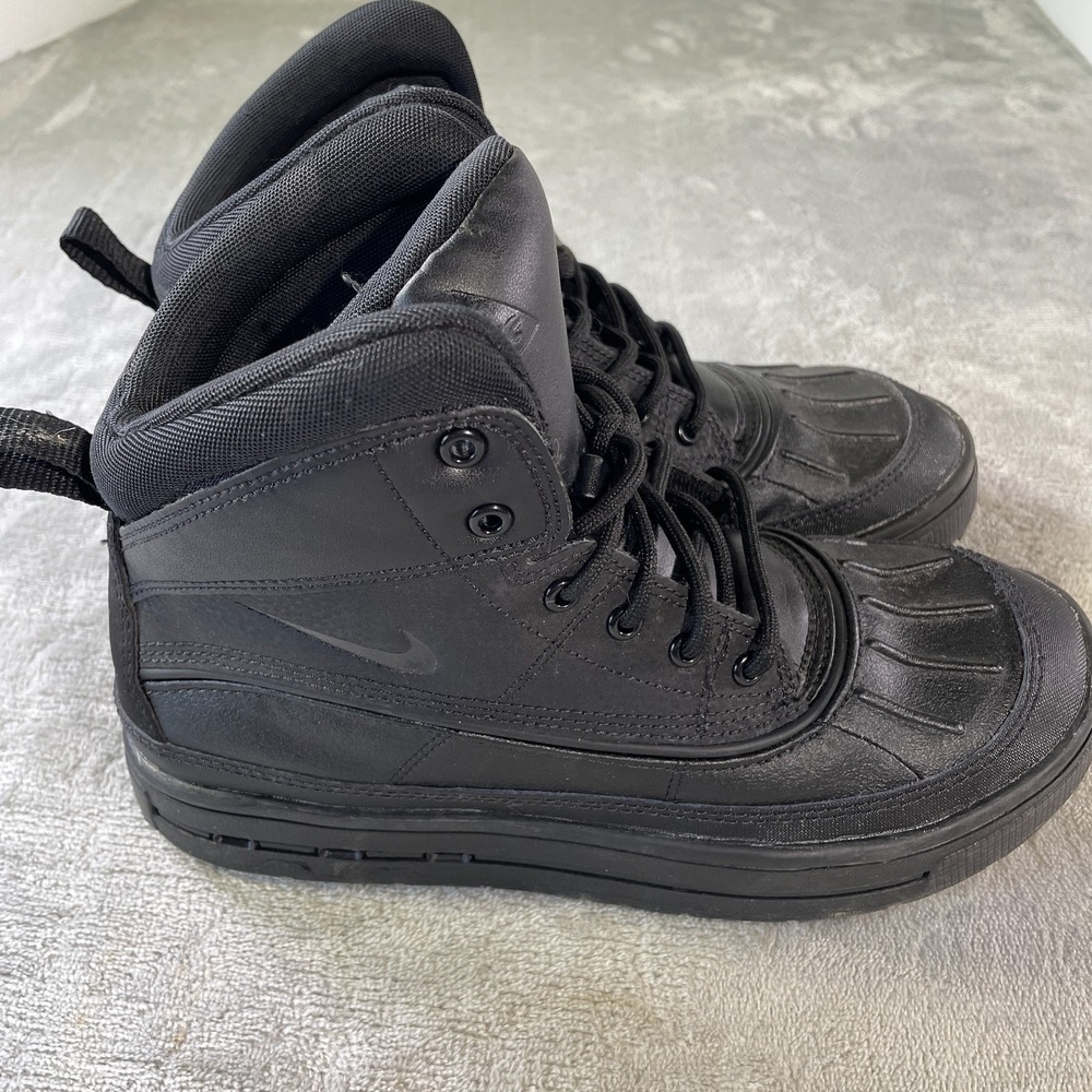 Nike ACG Kids Black Sneakers